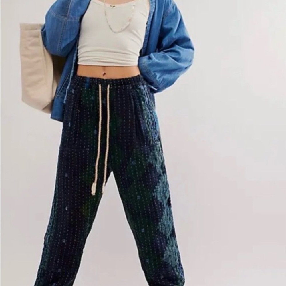 NWT FP Dr Collectors Textured Green and Indigo Pleated Kantha Pants - Picture 7 of 17